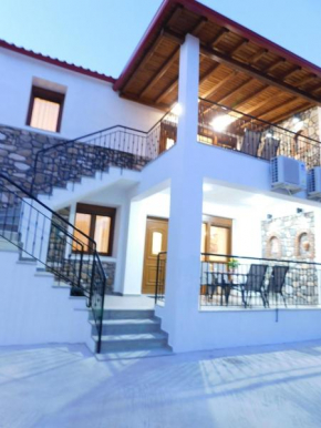 Gemütliches Steinhaus im Herzen vom malerischen Dorf Agios Nikolaos